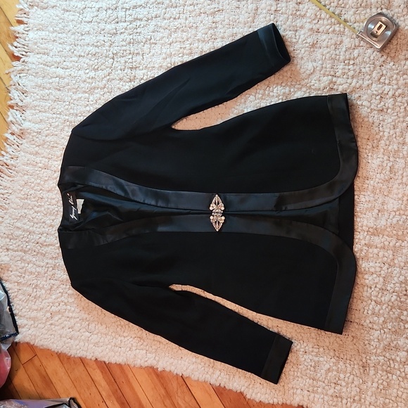 Sunny Choi vintage silk trimmed, broach closure blazer Size 6 - Picture 1 of 12